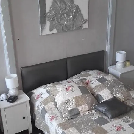 Leclosdipontine L'ecole Des Demoiselles * Pontgibaud