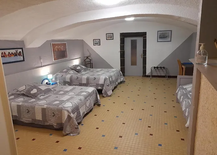 Nyaraló Leclosdipontine L'ecole Des Demoiselles Pontgibaud